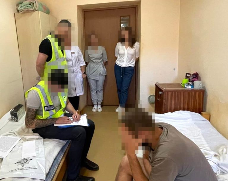 У Франківську шахрай збирав гроші на лікування вже померлої дитини (ФОТО)