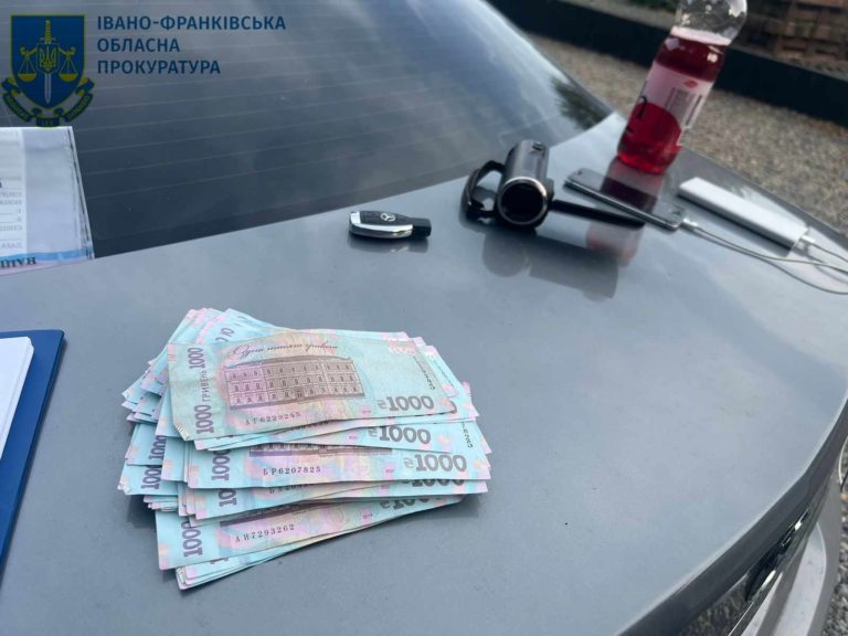 На Прикарпатті судитимуть рекетирів, які роками “вибивали” гроші у підприємців
