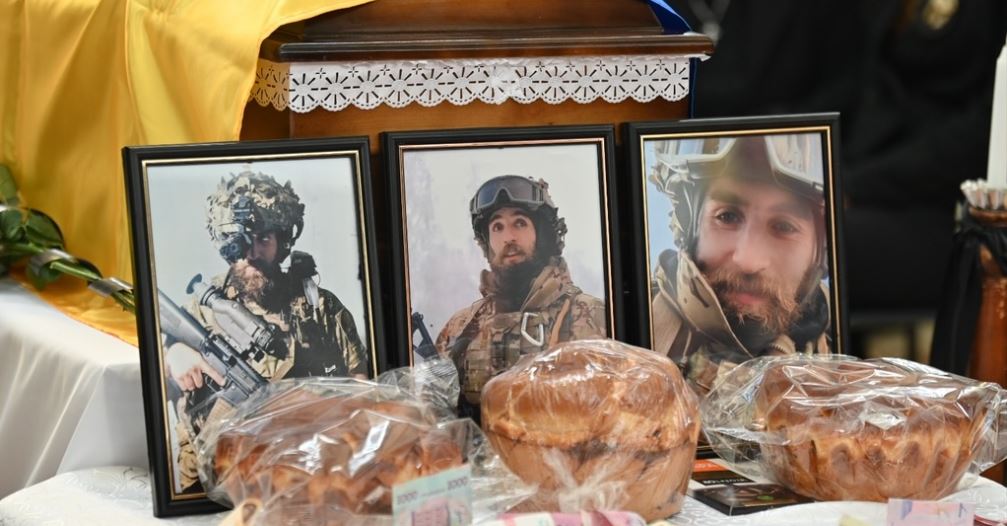 У Франківську попрощалися з музикантом, пластуном, активістом та воїном Андрієм Чепілем (ФОТО)