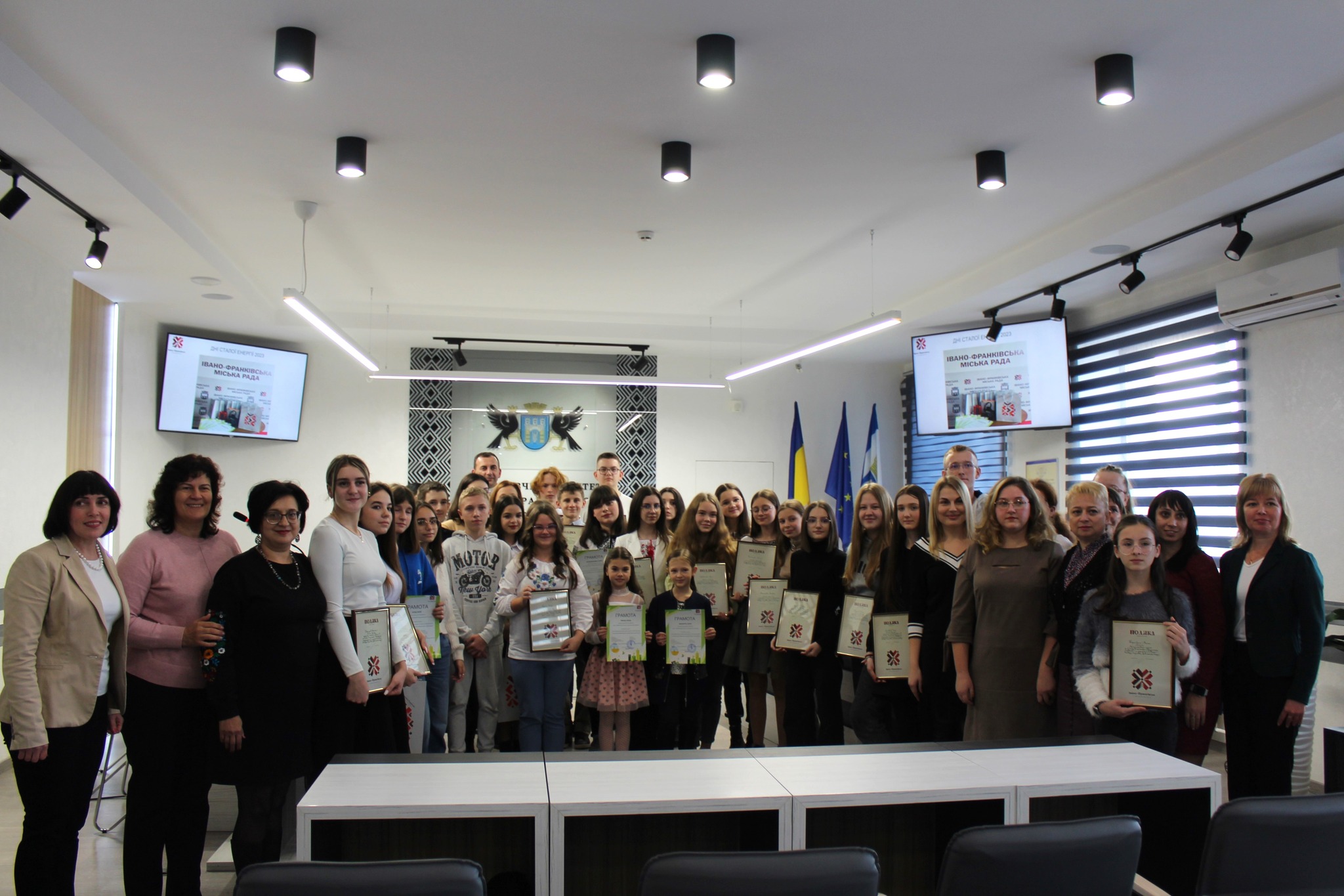 У Франківську обрали переможців конкурсу учнівських робіт з питань енергоощадження (ФОТО)