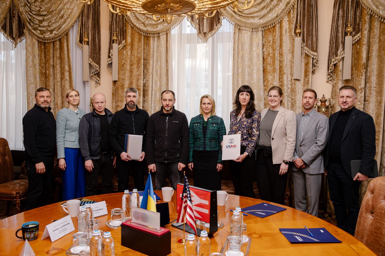 Від Польщі до Львова збудують “єврозалізницю”. Потім — і до Франківська
