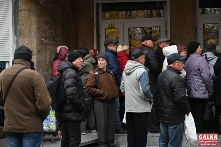 Почую кожного: кому і скільки роздається матеріальна допомога коштом бюджету Івано-Франківська