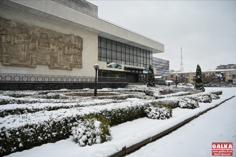 У січні Франківський драмтеатр покаже 37 вистав (АФІША)