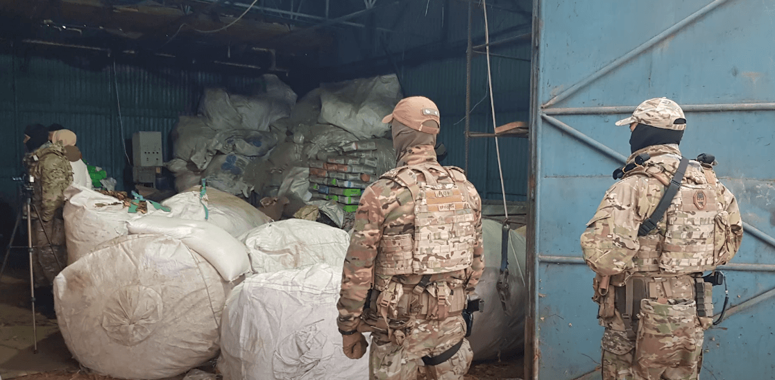 Брати з Коломийщини організували незаконне виробництво сигарет у Тернополі (ВІДЕО)