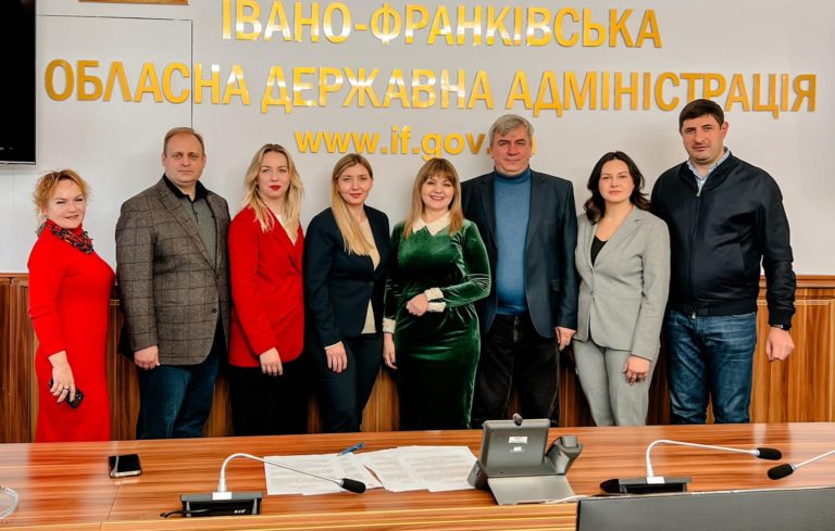 Обласній лікарні даруватимуть аналогічний придбаному препарат від розсіяного склерозу (ФОТО)