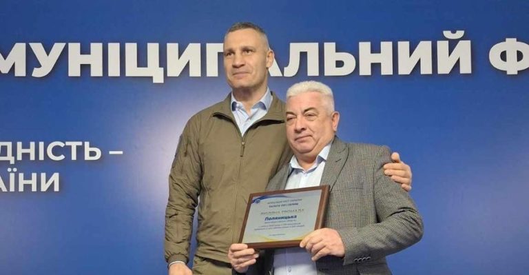 Людяна громада: Поляницю нагородили за прихисток 4300 переселенців (ФОТО)