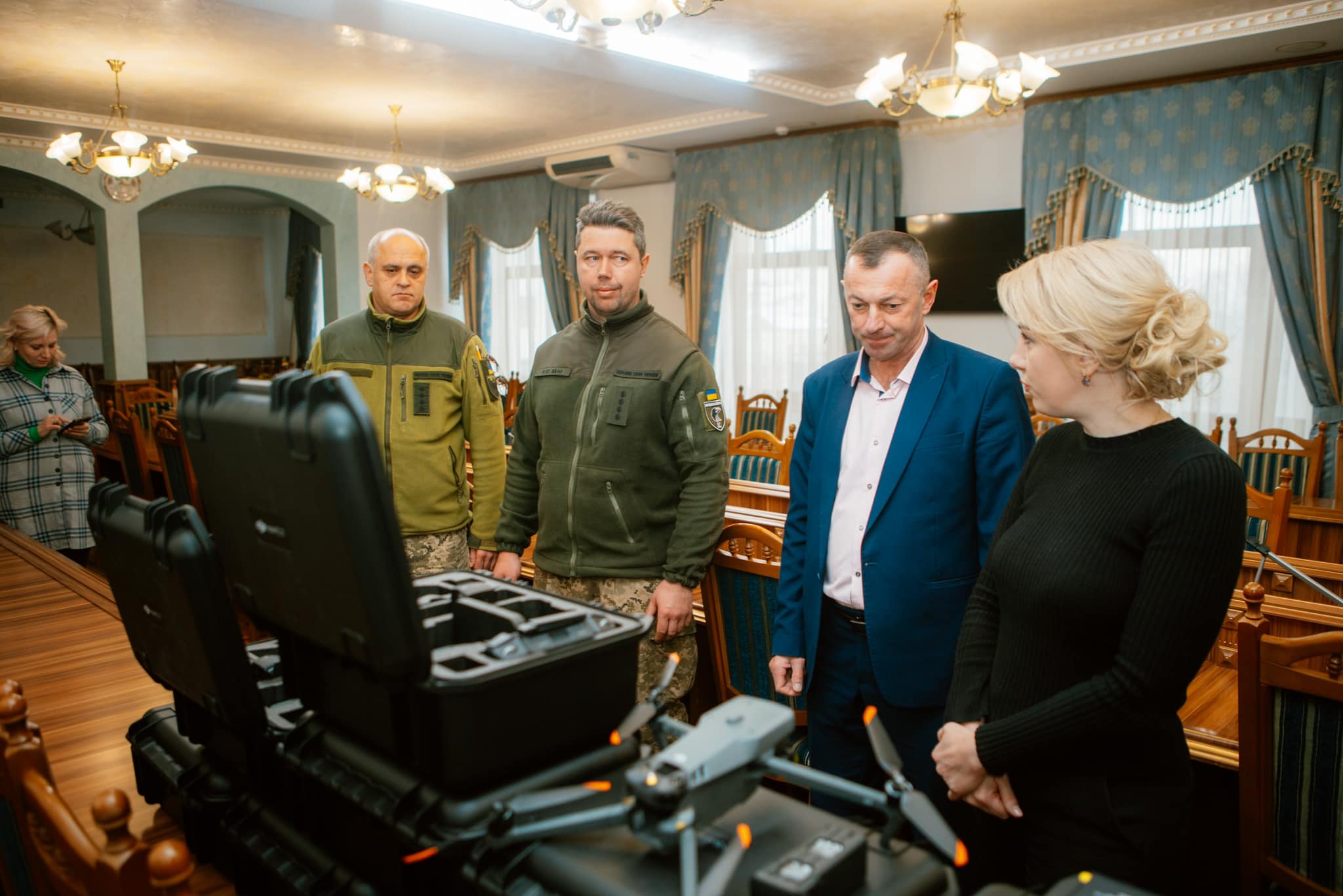 З Прикарпаття для захисників зі 102 бригади передали десять «мавіків» — Онищук (ФОТО)