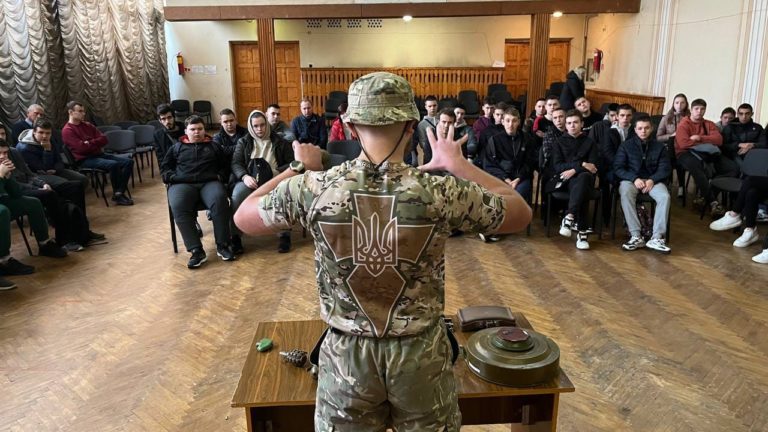 Всеукраїнське об’єднання «Тризуб» поширює свою діяльність на Калущину (ФОТО)