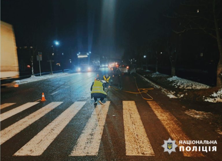 У Долині 14-річна дівчина потрапила під колеса авто: вона в лікарні (ФОТО)
