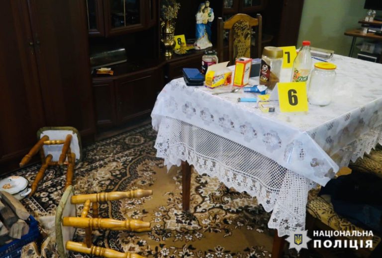 На Калущині молодик зарізав ножем “товариша по чарці” (ФОТО)