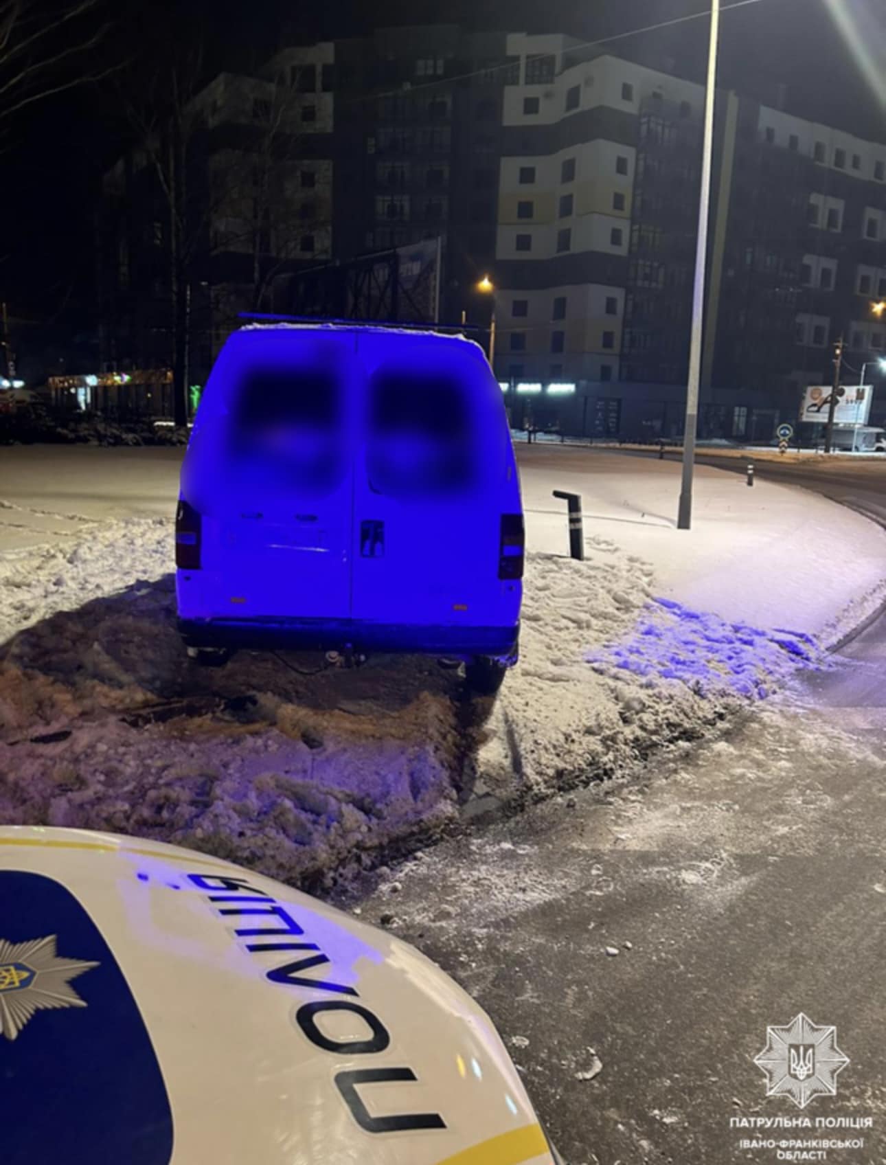 У Франківську затримали ймовірно п’яного водія без страховки, який вчинив ДТП та втік (ФОТОФАКТ)
