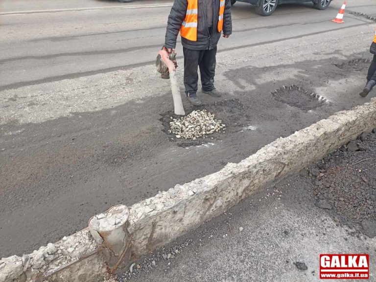 21 лютого лататимуть міст на Пасічній
