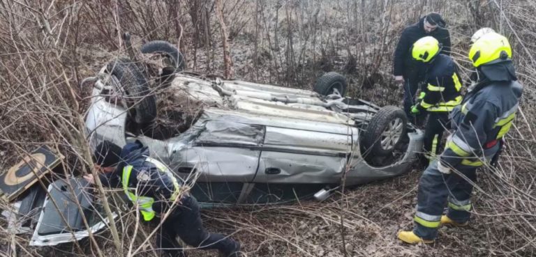 Подробиці ДТП на Франківщині: водій напідпитку та без прав з’їхав у кювет