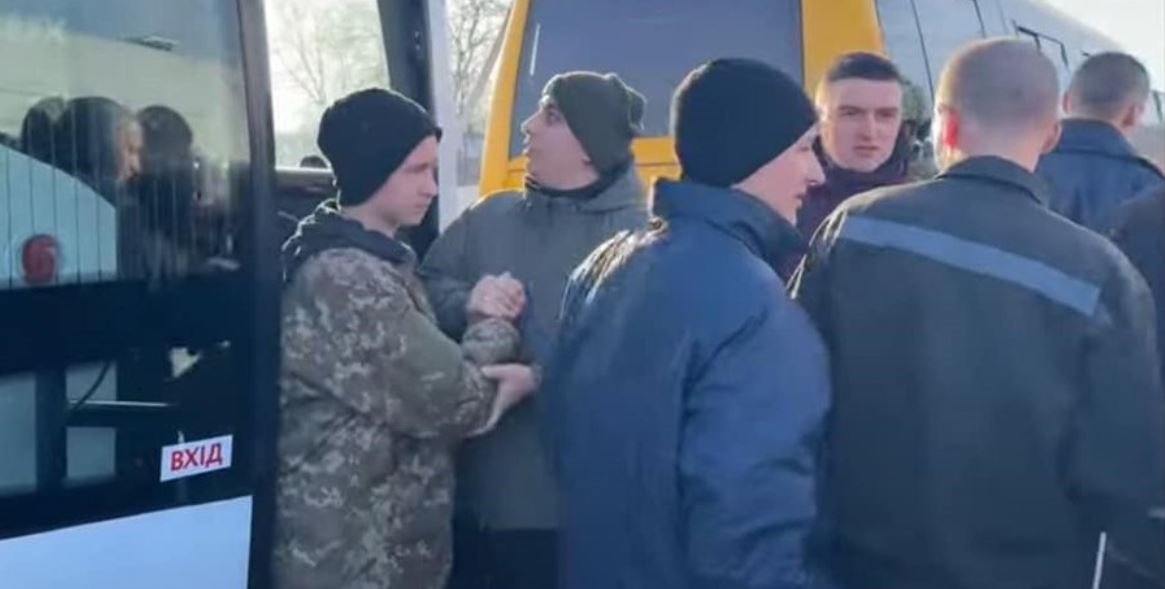 З російського полону повернувся захисник зі Снятинщини Василь Шевернюк (ОНОВЛЕНО)
