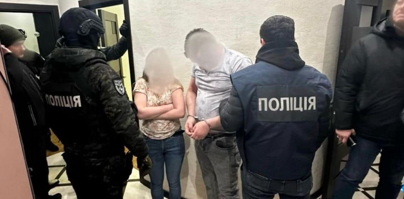 У Франківську суд обрав запобіжні заходи кібершахраям, які обкрадали людей зі зламаних акаунтів