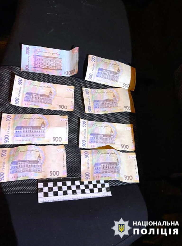 На Рогатинщині нетверезий молодик на мотоблоці намагався “відкупитися” від поліціянтів (ФОТО)