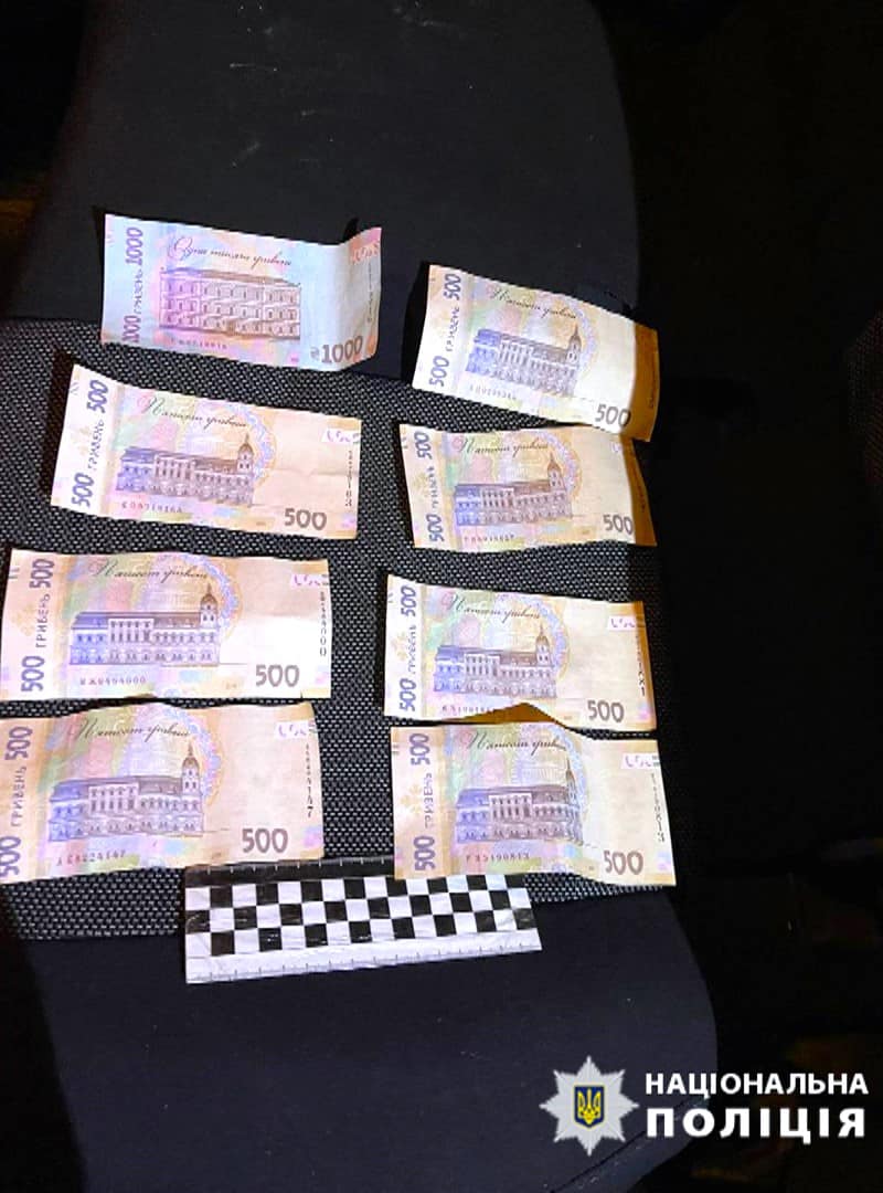 На Рогатинщині нетверезий молодик на мотоблоці намагався “відкупитися” від поліціянтів (ФОТО)