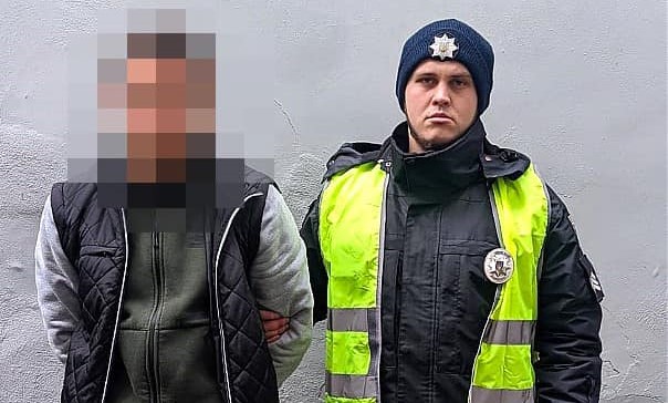У Заболотові за вечір чоловік обікрав шість закладів: його затримали (ФОТО)