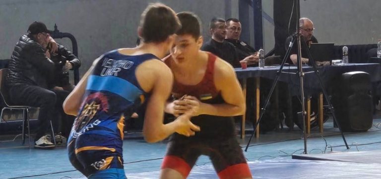 Юні прикарпатці вибороли “срібло” та “бронзу” на чемпіонаті з греко-римської боротьби