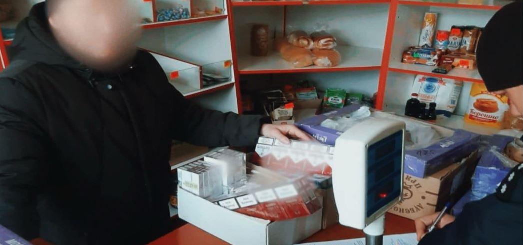 Операція “Акциз”: цьогоріч на Прикарпатті зафіксували 90 порушень у торгівлі алкоголем та тютюном (ФОТО)