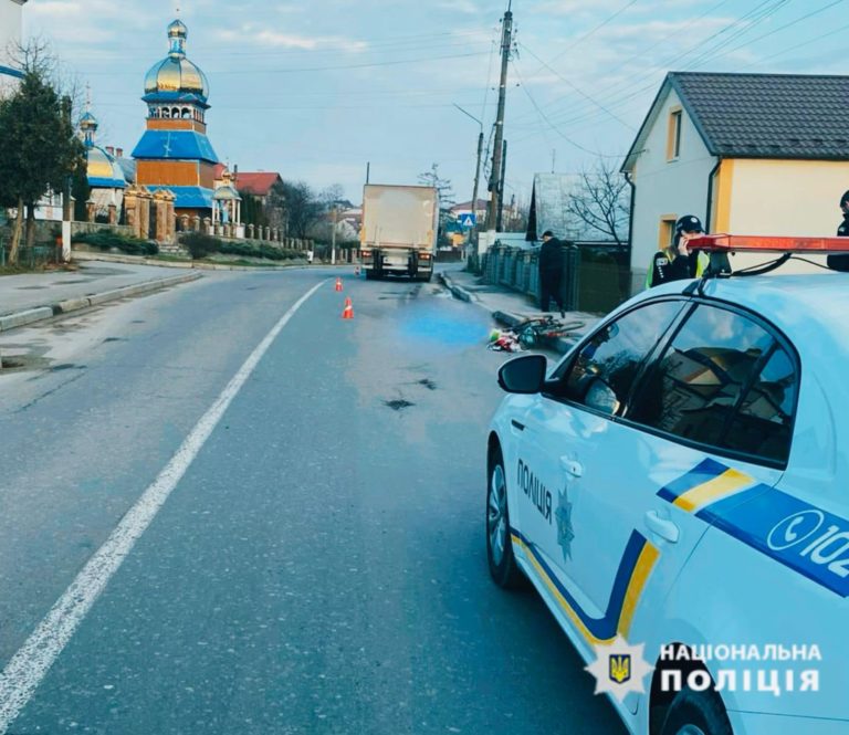 У Рогатині у ДТП загинув велосипедист (ФОТО З МІСЦЯ)