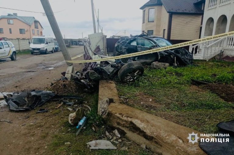 Взяв авто без дозволу батьків: у ДТП на Калущині постраждали 4 підлітків