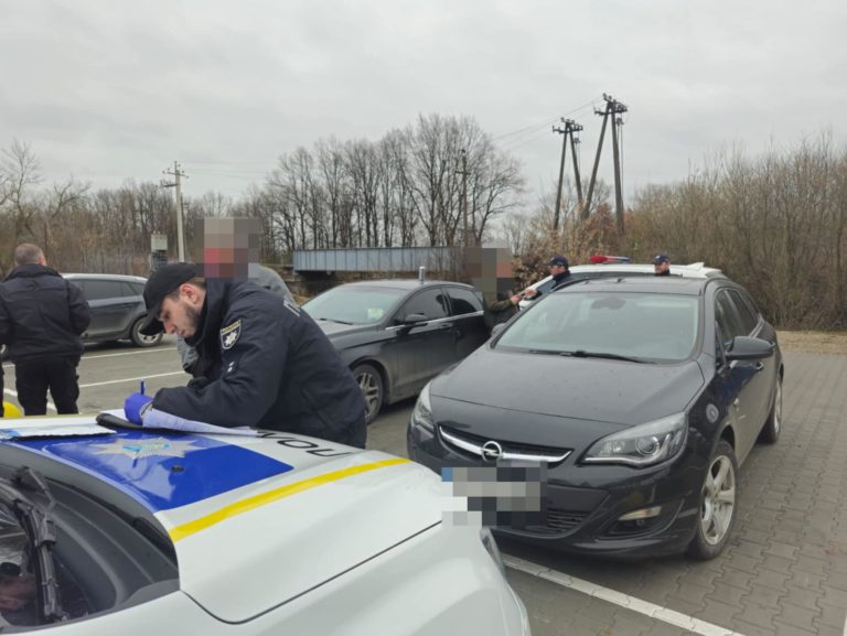 В Коломиї водій у стані наркотичного сп’яніння намагався відкупитися від поліції