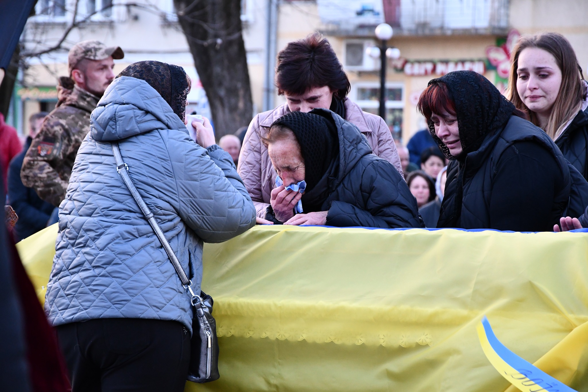 На Рогатинщині поховають захисника Петра Саса (ФОТО)