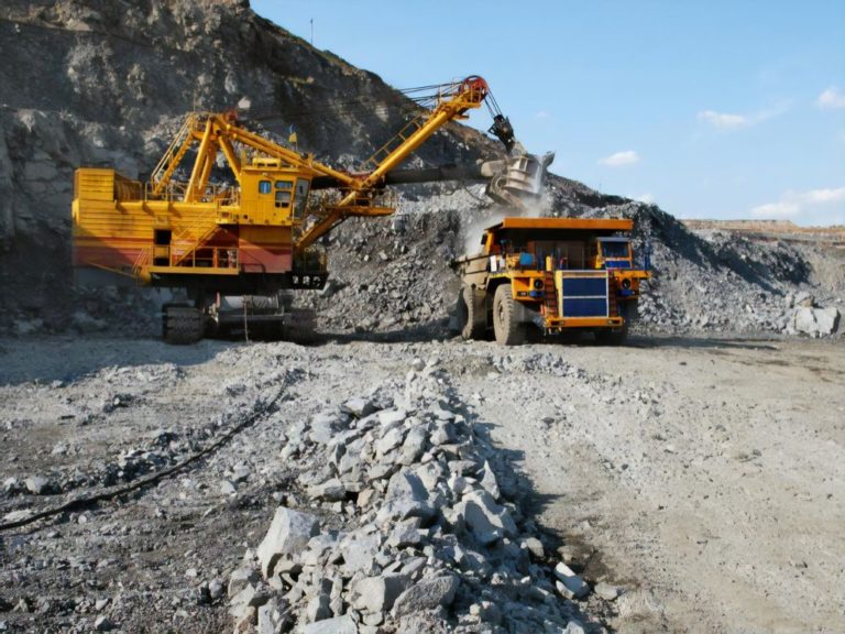 На Прикарпатті незаконно видобули гравію на понад 900 тисяч гривень
