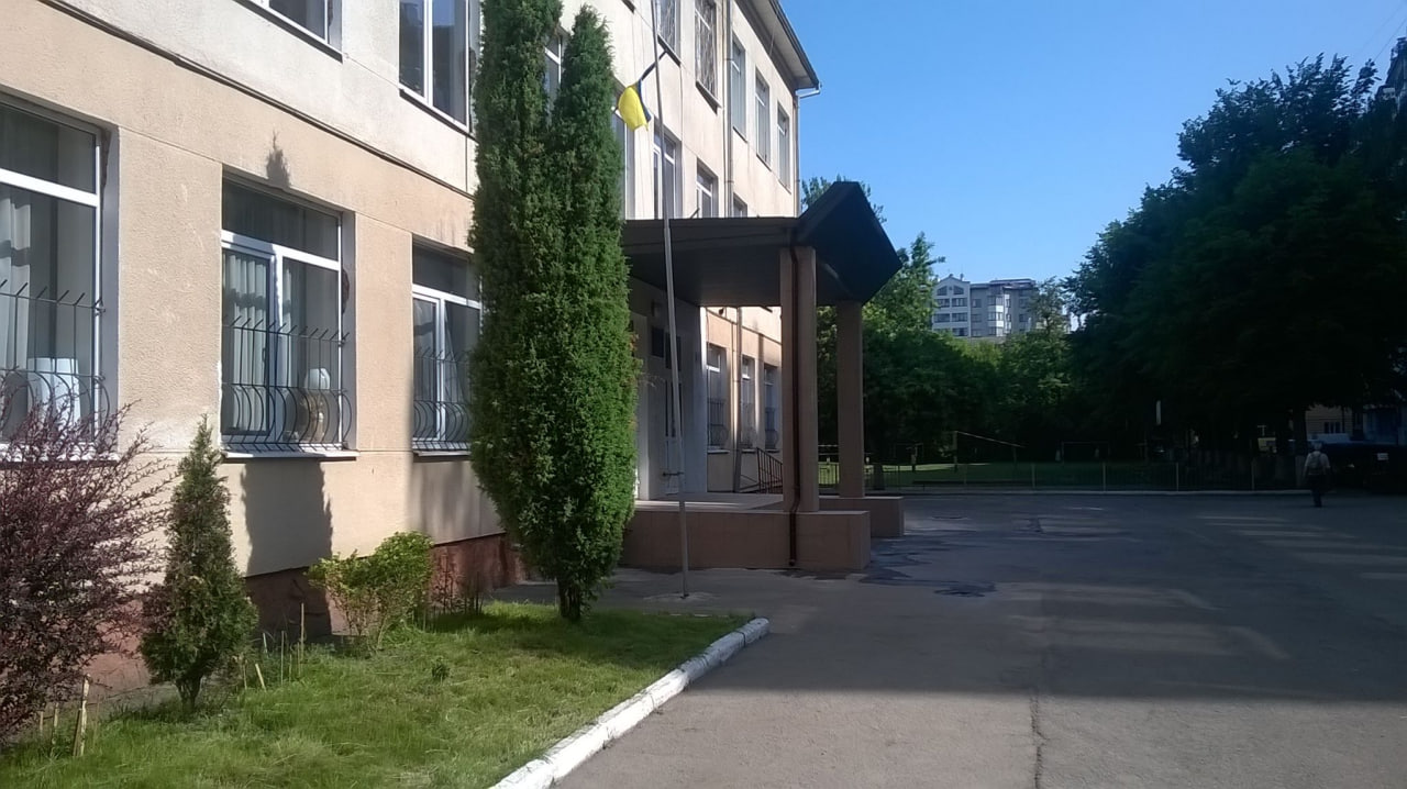 Приховала факт булінгу: на директорку ліцею №4 поліція склала протокол