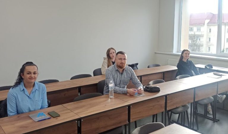 У Франківську для військових запустили безкоштовні ІТ-курси