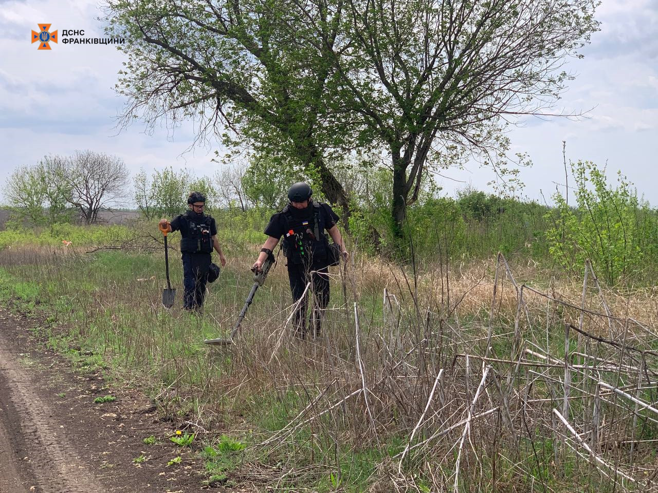 За два тижні прикарпатські сапери знешкодили на Донеччині понад сотню вибухівок (ФОТО)