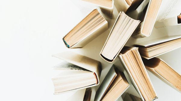 У Франківську збирають книги для військових на реабілітації