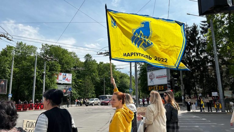 Третя весна у полоні: чергову акцію-нагадування у підтримку полонених українців влаштували у Франківську (ФОТО, ВІДЕО)