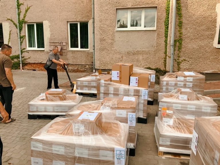 Обласний центр психічного здоровʼя отримав від Данії ліків на 30 тисяч євро (ФОТО)