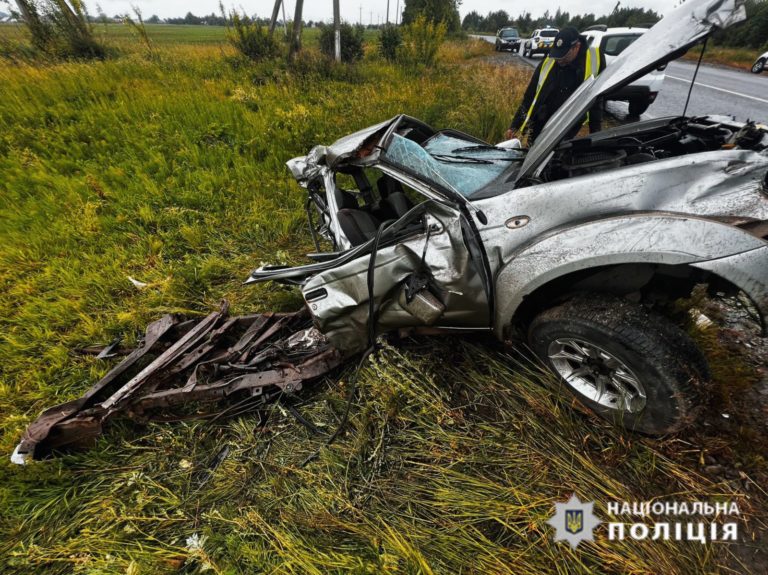 У поліції розповіли деталі ДТП на Надвірнянщині (ФОТО)
