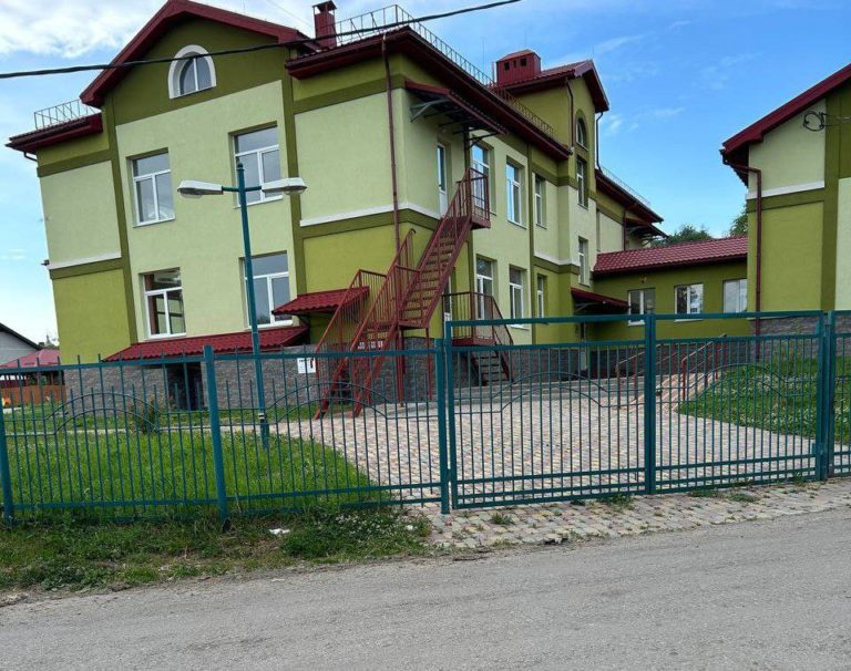 Садочок за 40 мільйонів, який урочисто “відкрили” на Франківщині понад два роки тому, досі не запрацював (ФОТО)