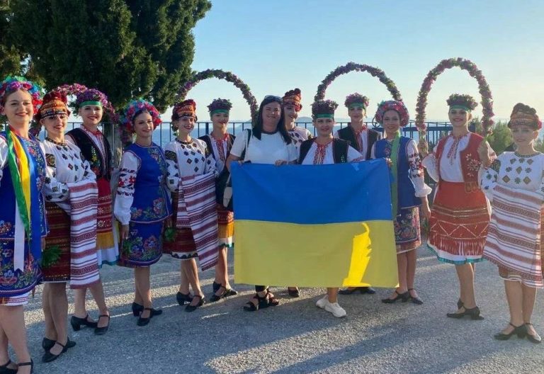 Прикарпатський ансамбль “Дивоцвіт” виборов перше місце на танцювальному фестивалі у Греції (ФОТО)