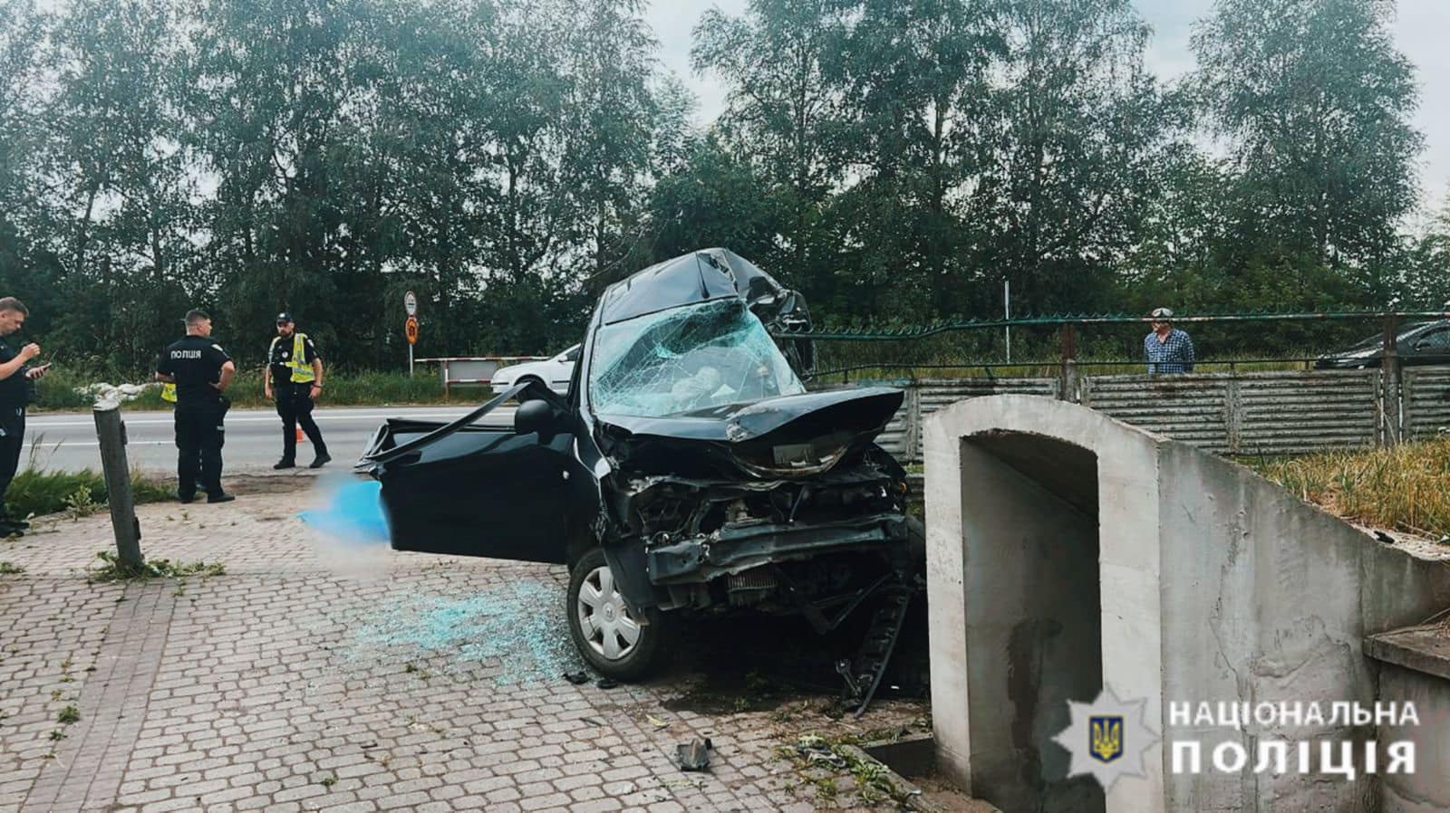 В автотрощі у Драгомирчанах загинула 53-річна франківка (ФОТО)