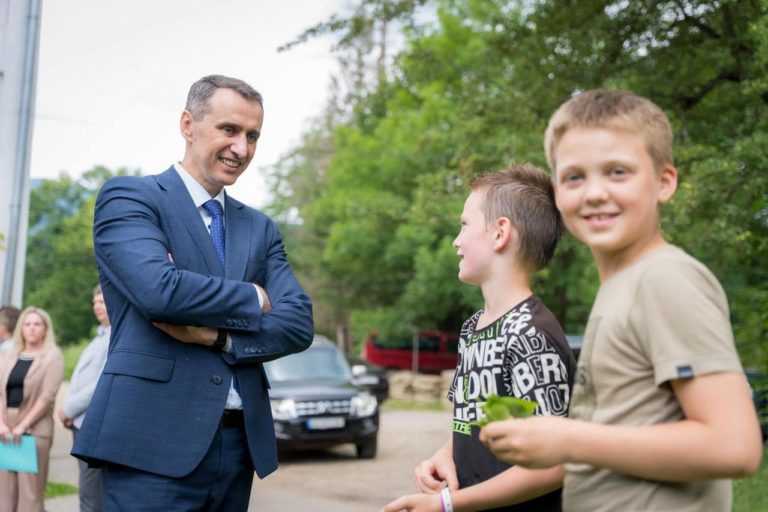 Міністр охорони здоров’я звільнив трьох керівників прикарпатських санаторіїв