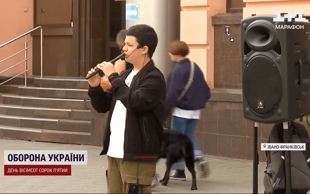 Волонтерить два роки: франківський школяр передав понад 130 тисяч на ЗСУ (ВІДЕО)
