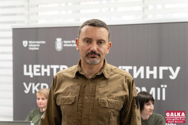 Це взагалі не про мобілізацію: інтерв’ю з уповноваженим представником Міноборони України з питань рекрутингу Олексієм Бежевцем
