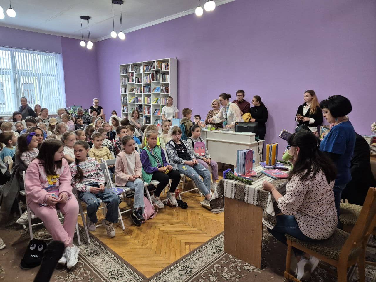 Казкарки Дара Корній та Руслана Савченко читали свої твори франківським дітям (ФОТО)