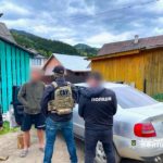 СБУ і поліція затримують переправників за кордон