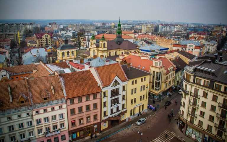 Франківська мерія шукає начальника в новостворений відділ культурної спадщини (ВИМОГИ)