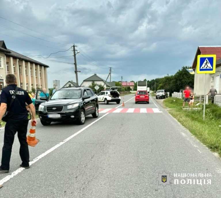На Прикарпатті у ДТП постраждала 10-річна дитина (ФОТО)