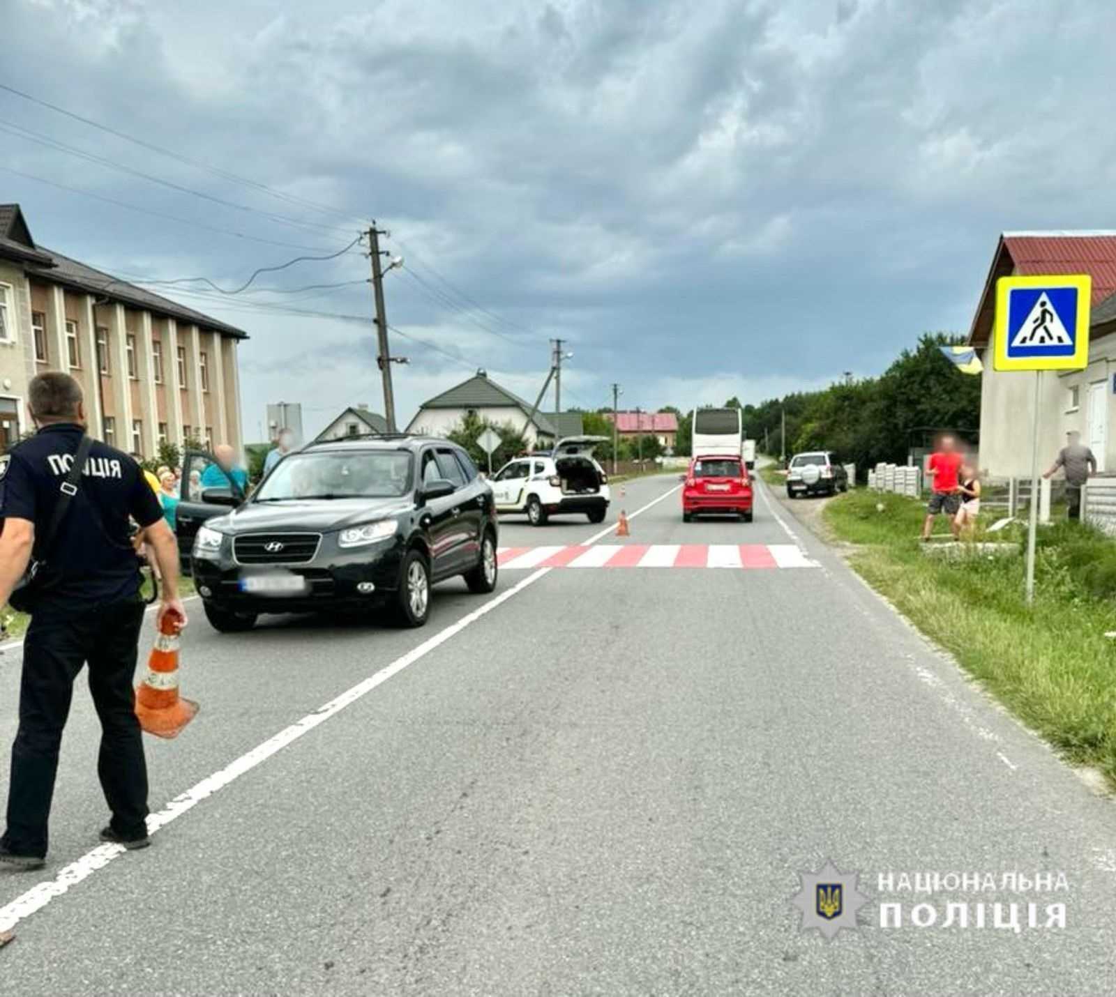 На Прикарпатті у ДТП постраждала 10-річна дитина (ФОТО)