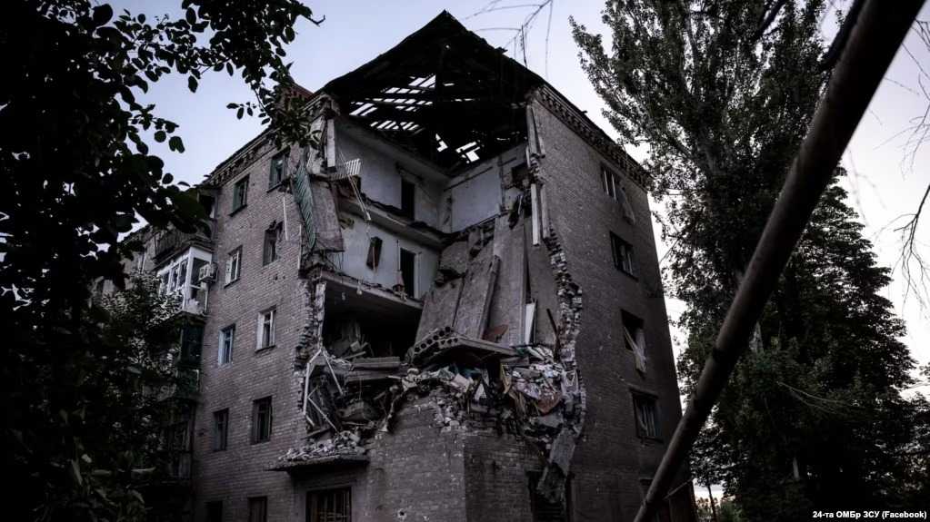 У ЗСУ підтвердили відхід з частини Часового Яру