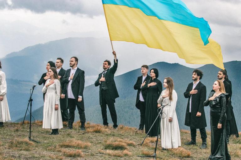 У серпні Франківський драмтеатр покаже 6 вистав, одну із них актори зіграють на висоті 2028 метрів над рівнем моря (АФІША)