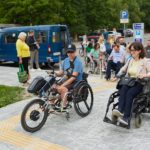 особи з інвалідністю тестують доступність у Франківську